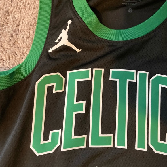 Jayson Tatum Jersey - Picture 8 of 8